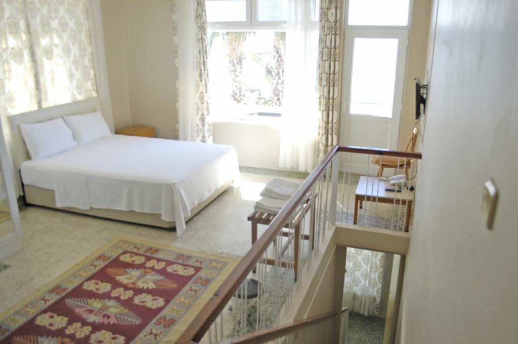 Lades Hotel Силифке Стая снимка