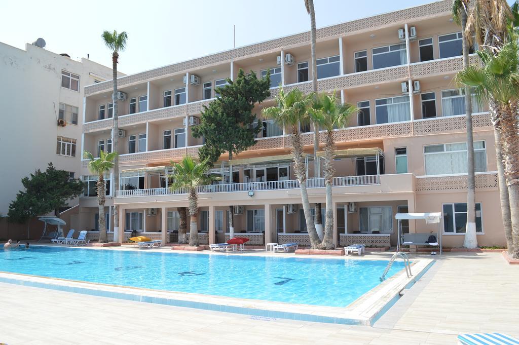 Lades Hotel Силифке Екстериор снимка