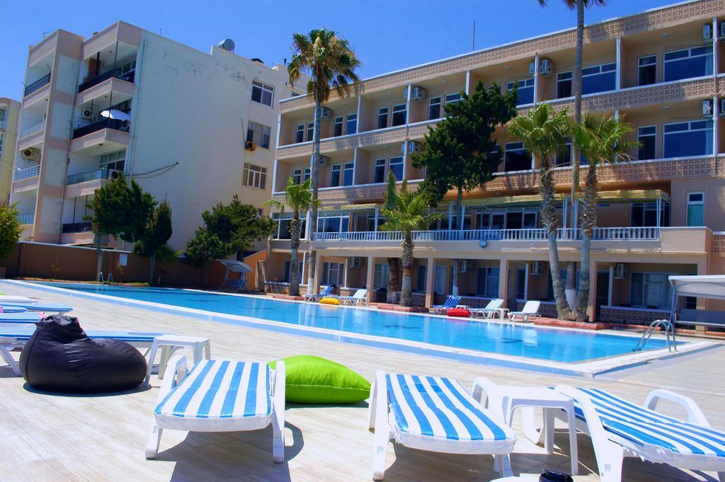 Lades Hotel Силифке Екстериор снимка
